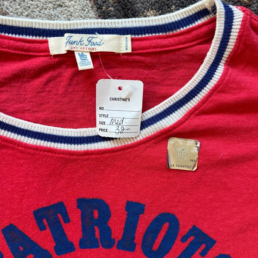 Junk Food x NFL Patriots Tee - Picture 2 of 3